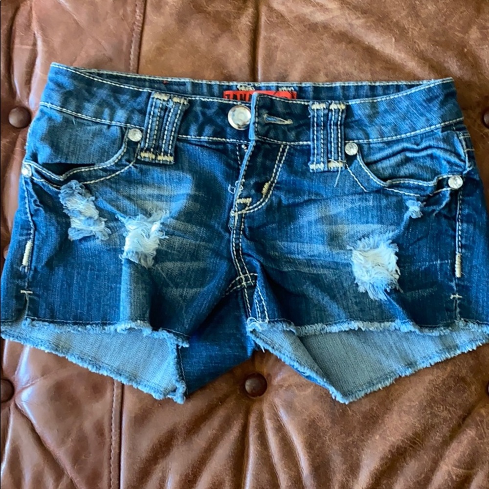 Zanadi ripped denim shorts